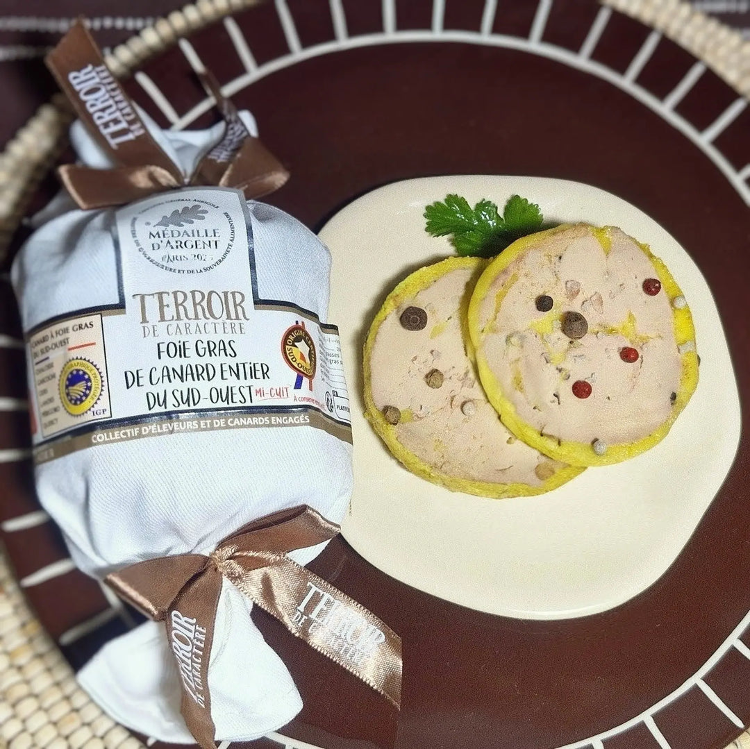 Foie Gras de Canard Entier Mi-Cuit du Sud-Ouest au Torchon Médaille d'Argent 180 g - Foie Gras Gourmet